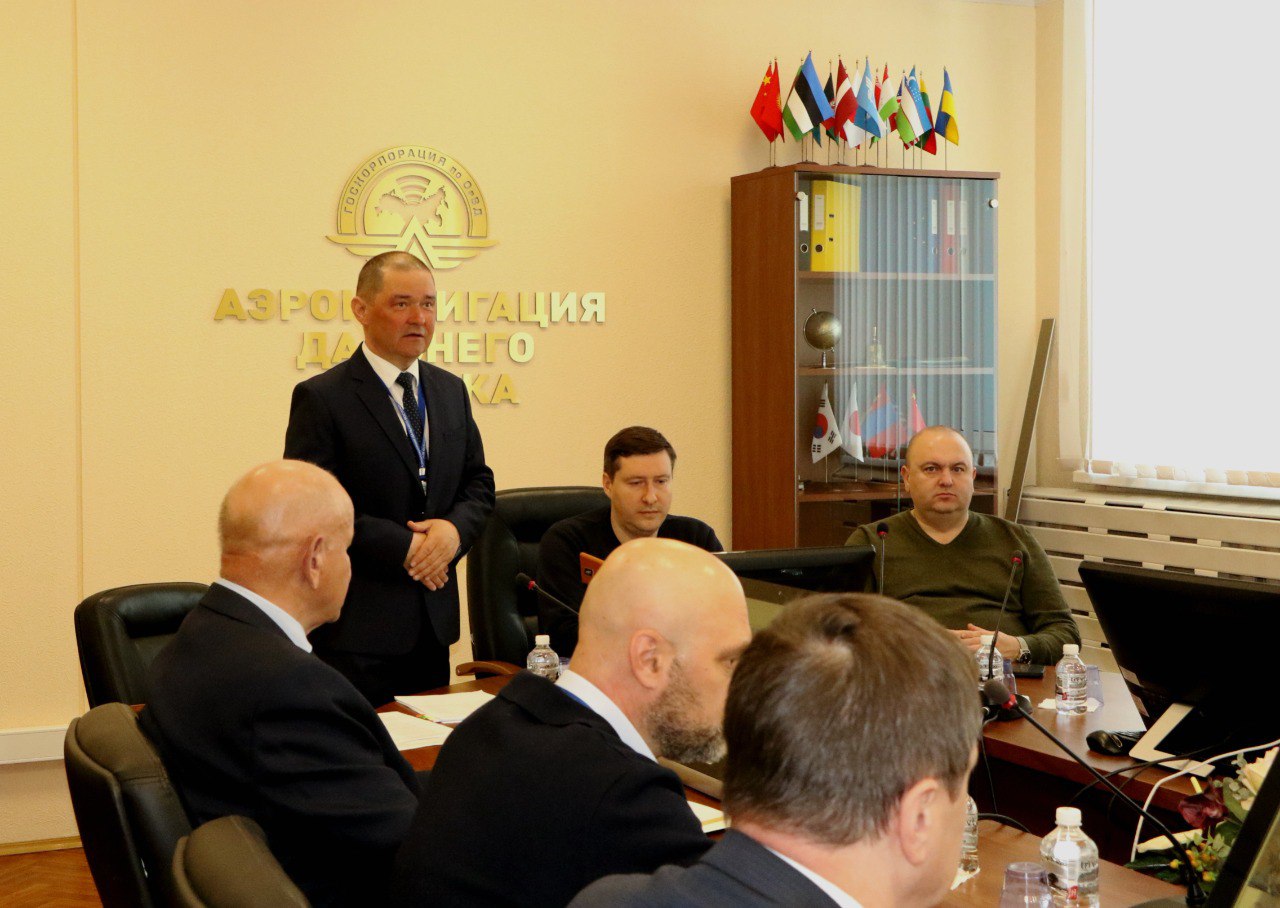 05.2025 г. Хабаровск. Совещание с участием гендиректора Предприятия и представителей работников филиала.