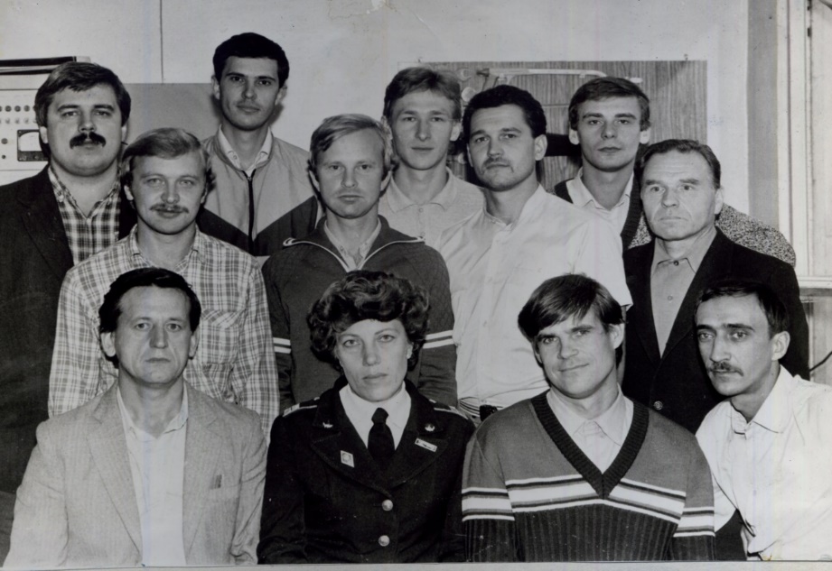 1986 г. Коллектив инженеров и техников КДП