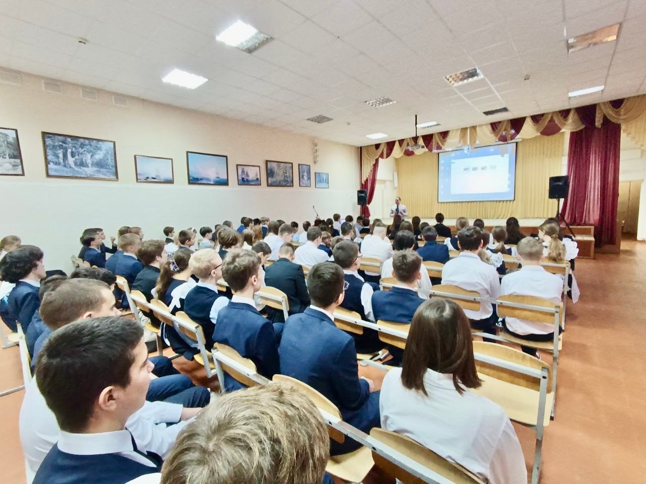 2023 г. В гостях у восьмиклассников гимназии № 34 города Ульяновска.
