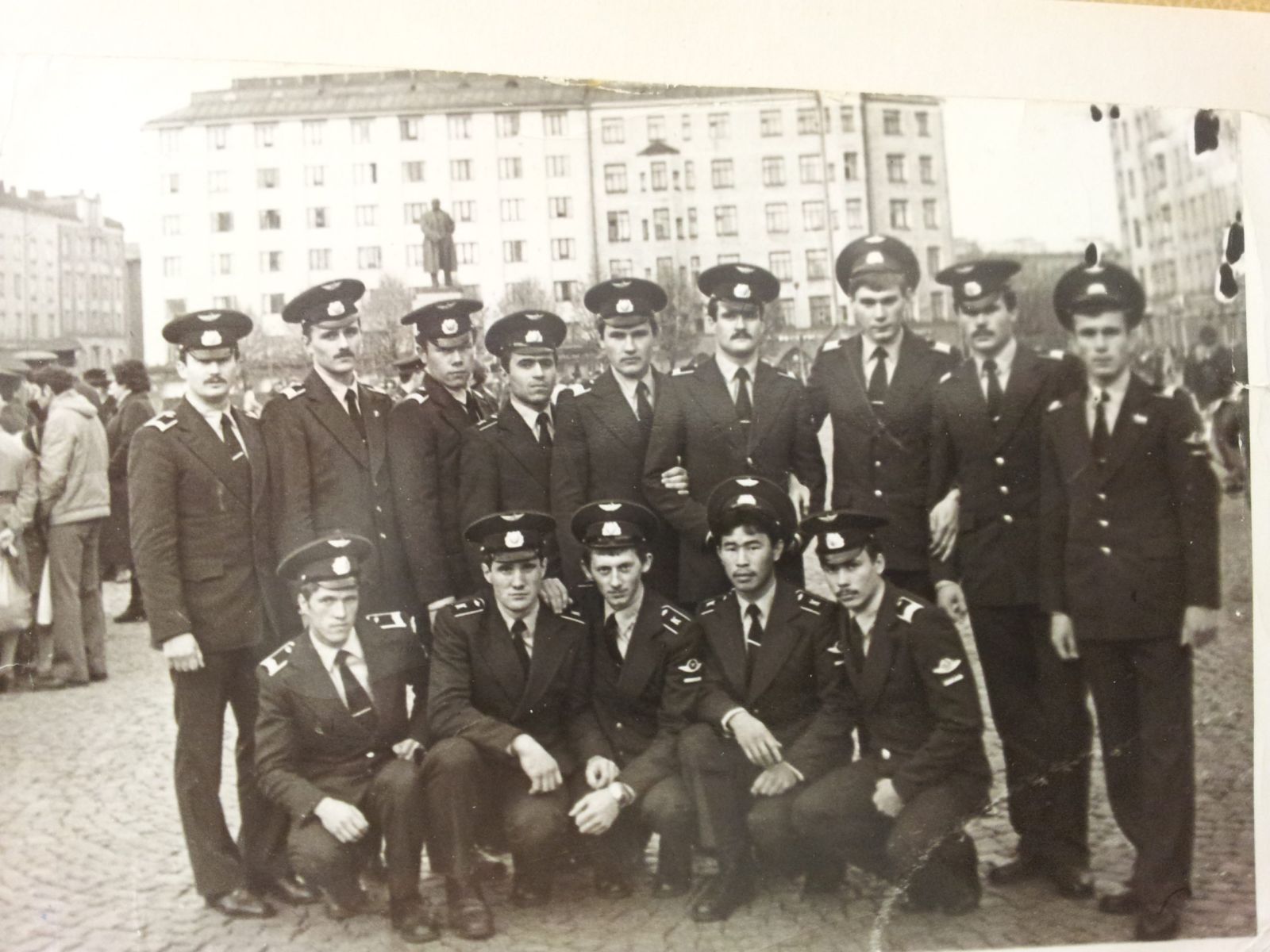Курсантские годы. На фото курсанты первого курса, отслужившие срочную службу в ВС СССР.